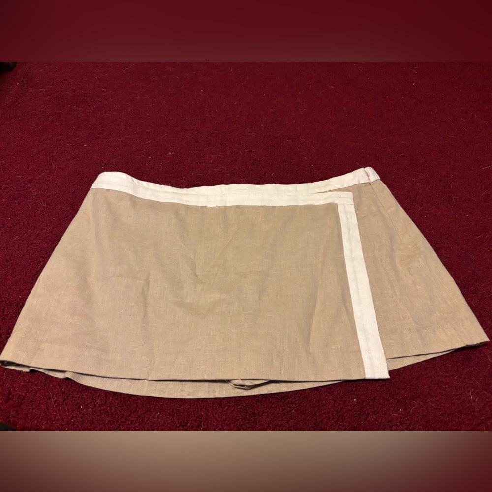 Abercrombie & Fitch Beige Linen-Look Skort with White Trim
